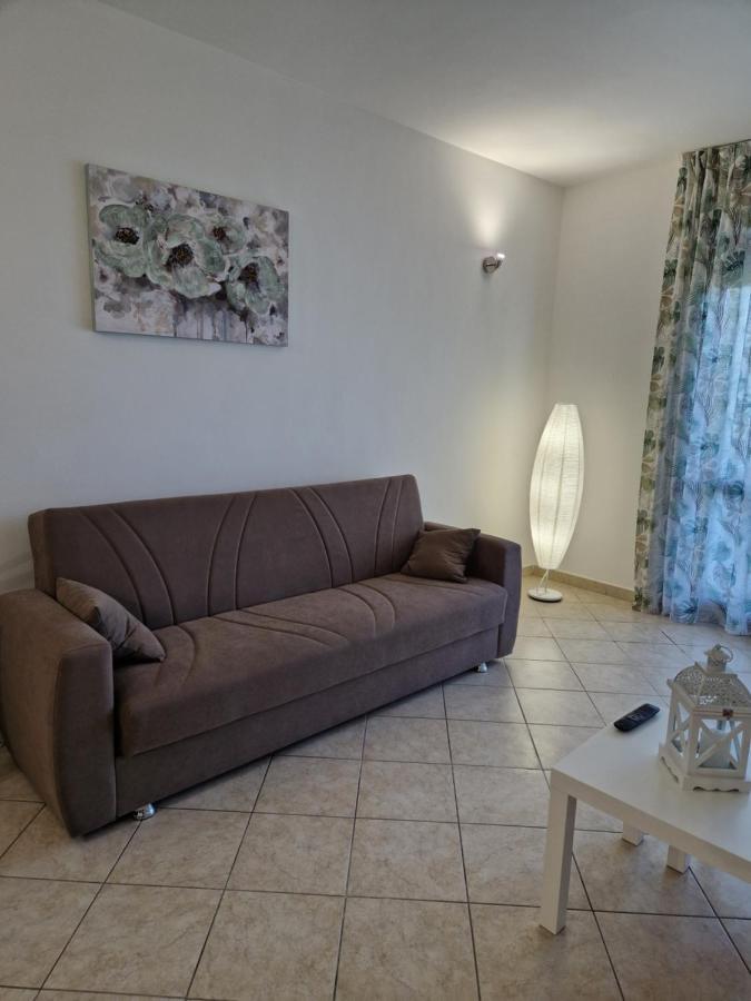 Flowers Apartment Villa Caldari Zewnętrze zdjęcie